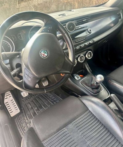 Alfa Romeo Giulietta 1.6 JTDm-2 Giulietta (3)