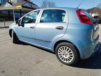 Fiat Punto 1.2i cat 5 porte (3)