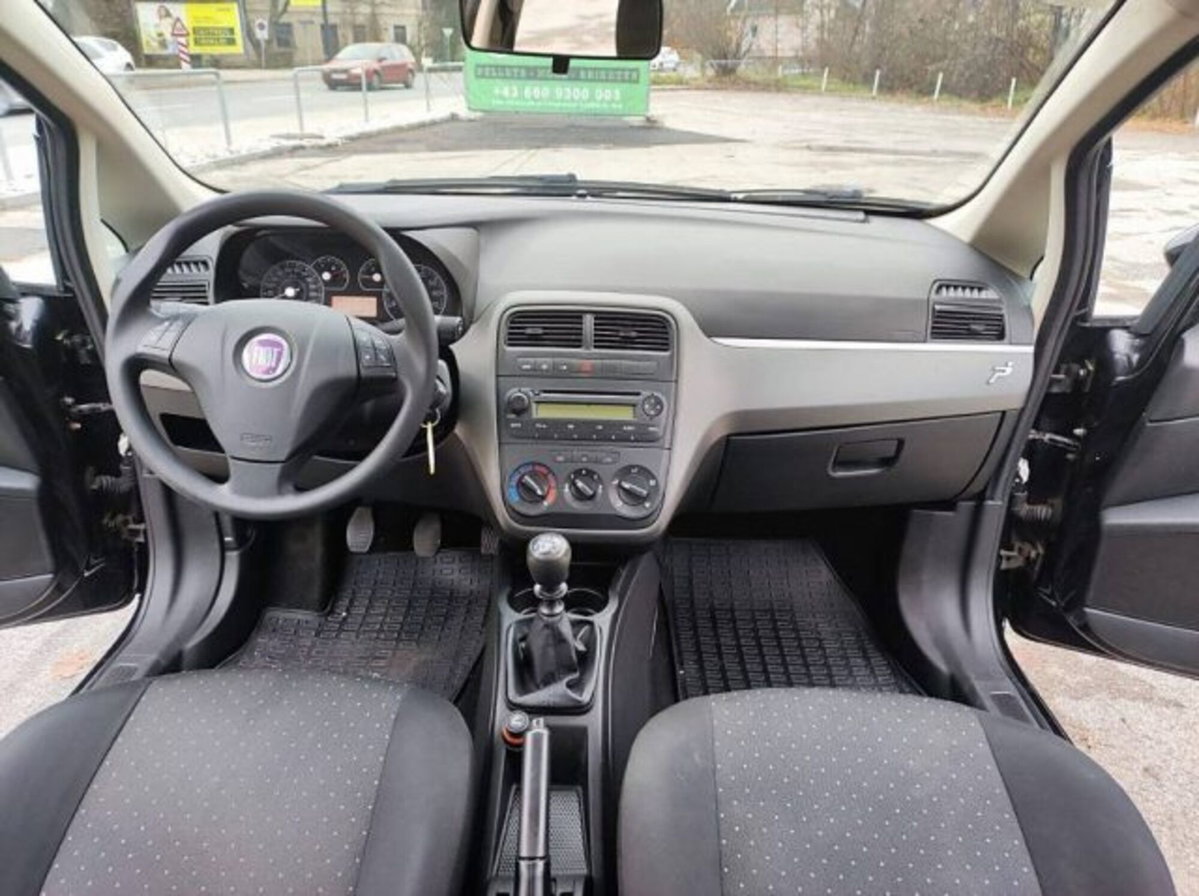 Fiat Punto 1.2i cat 5 porte (6)