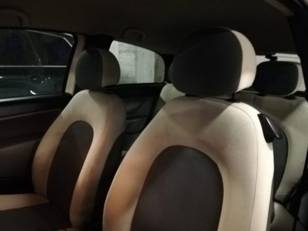 Lancia Ypsilon 1.2 Argento (6)