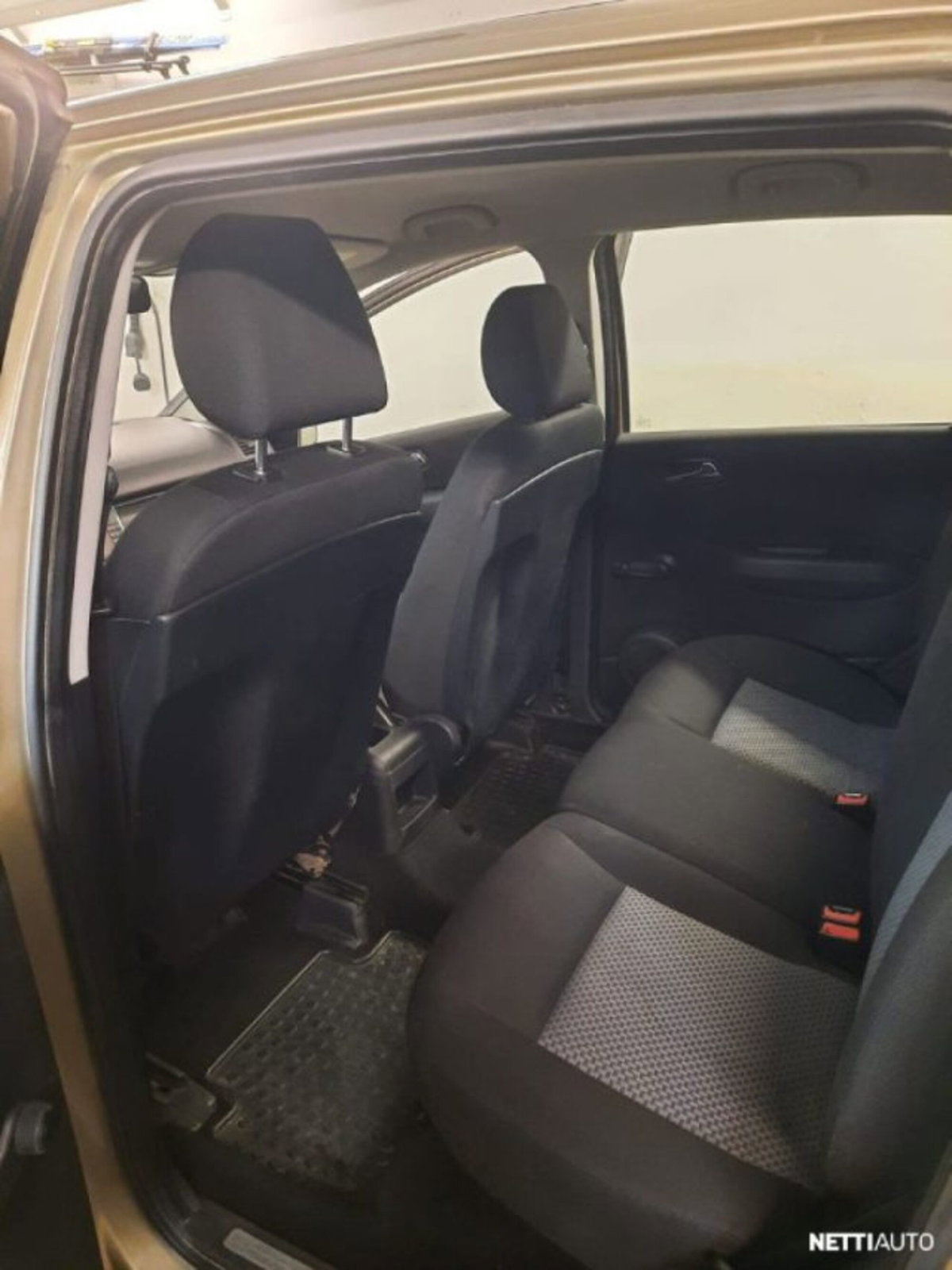 Mercedes-Benz Classe A 160 CDI Avantgarde (3)