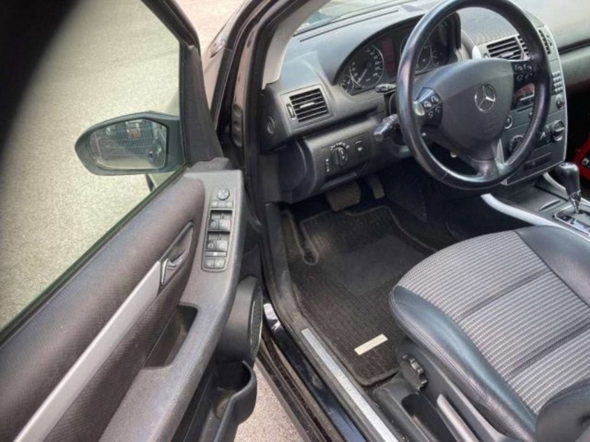 Mercedes-Benz Classe A 180 CDI Avantgarde (8)