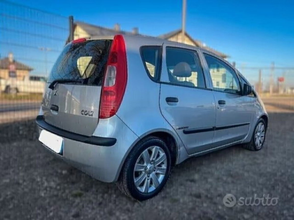 Mitsubishi Colt 1.1 12V 3p. Inform (4)
