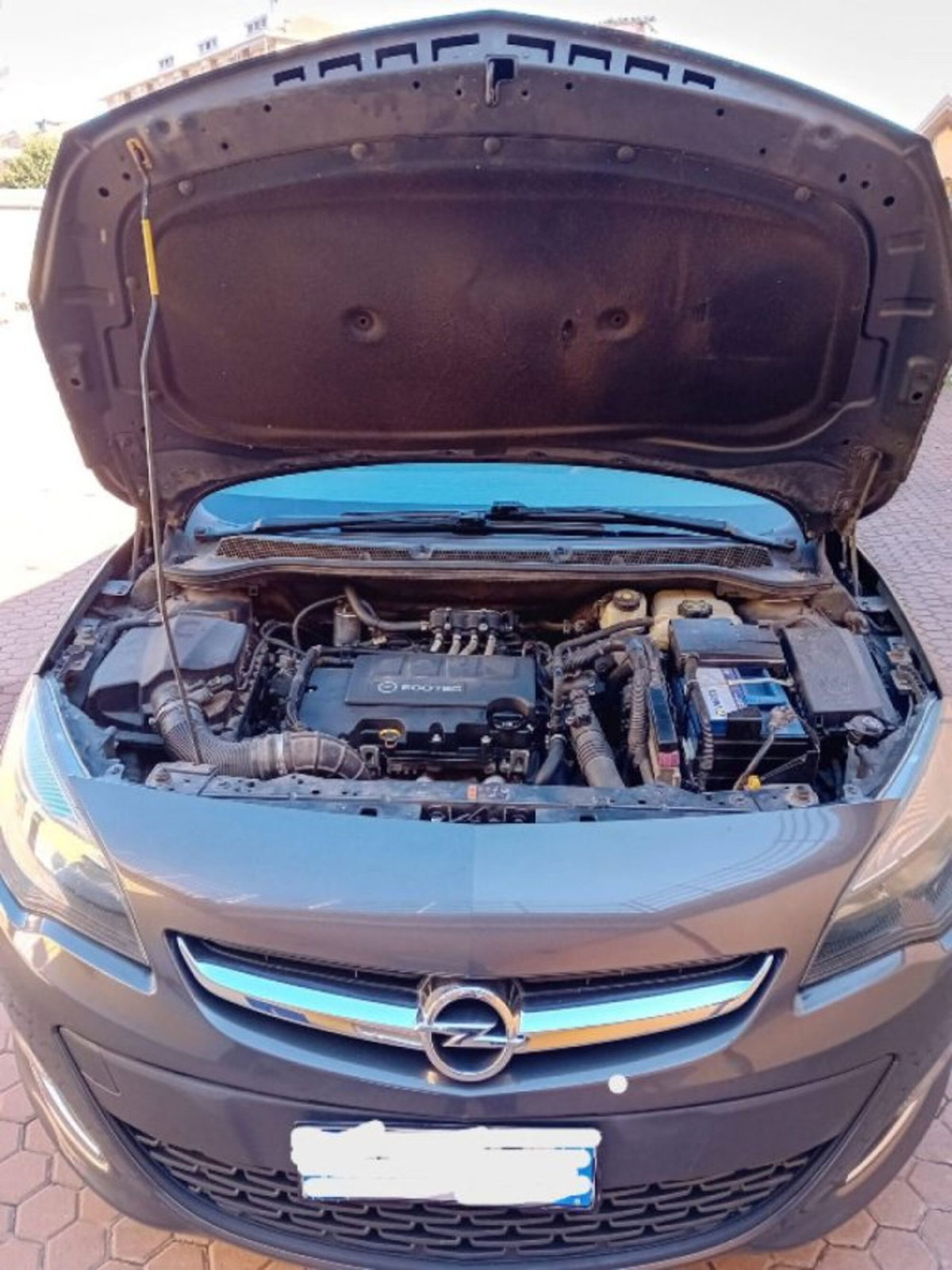 Opel Astra Station Wagon 1.4 100CV Sports Cosmo (3)