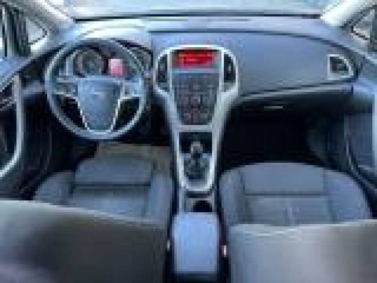 Opel Astra Station Wagon 1.4 100CV Sports Cosmo (4)
