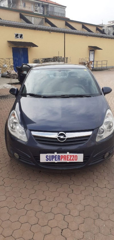 Opel Corsa 1.2 5 porte Cosmo usata