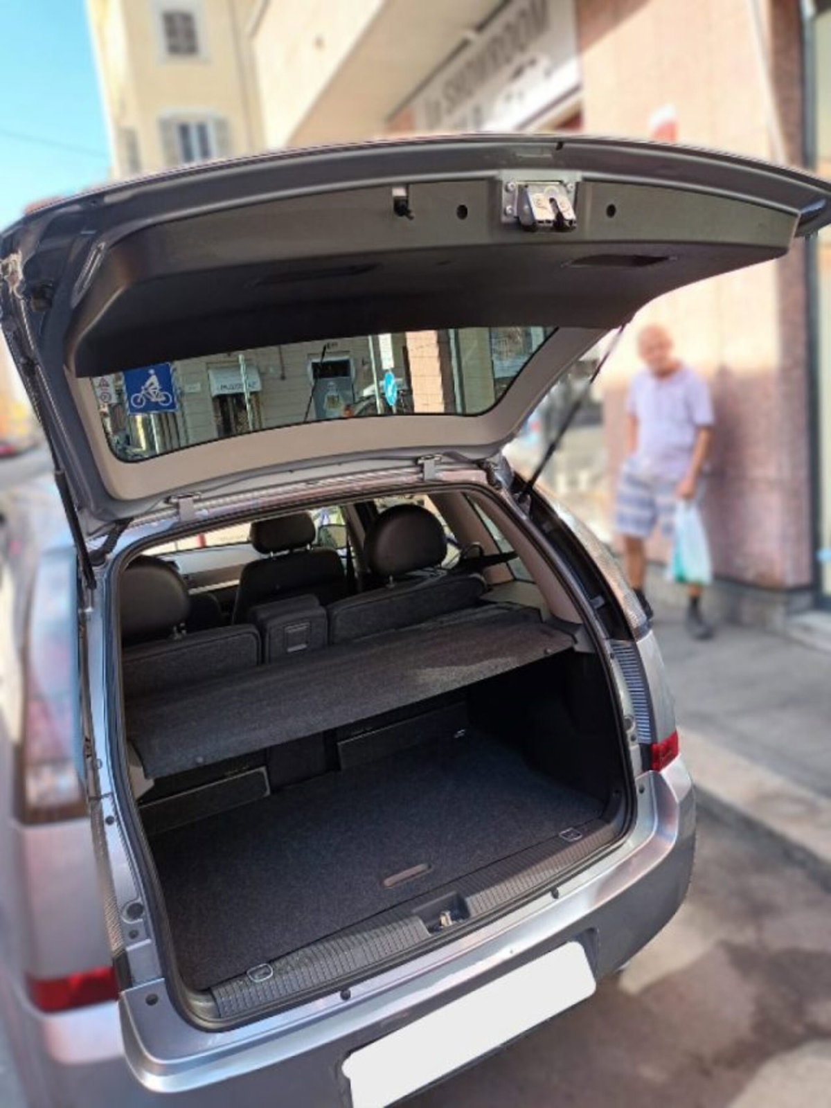 Opel Meriva 1.7 CDTI 101CV F.AP. Cosmo (10)