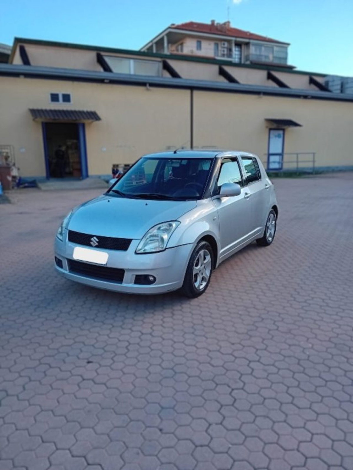 Suzuki Swift 1.3 5p. GLX (3)