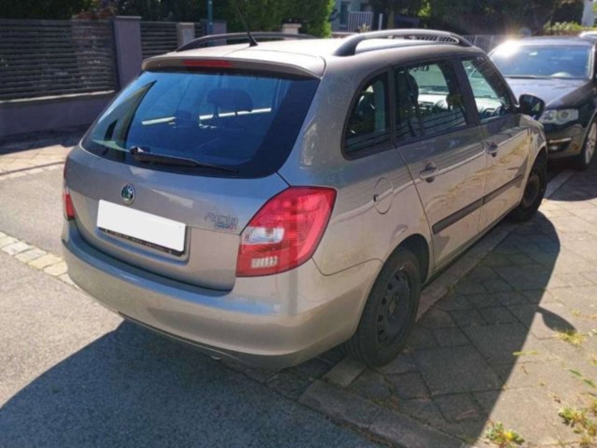 Skoda Fabia Station Wagon 1.4 Wagon Style GPLine (7)