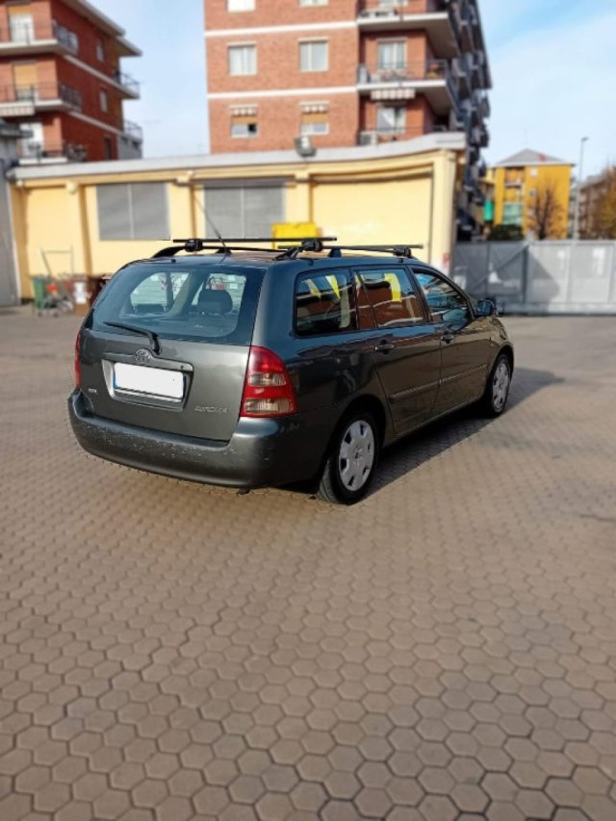 Toyota Corolla Station Wagon 2.0 tdi D-4D Station Wagon (7)