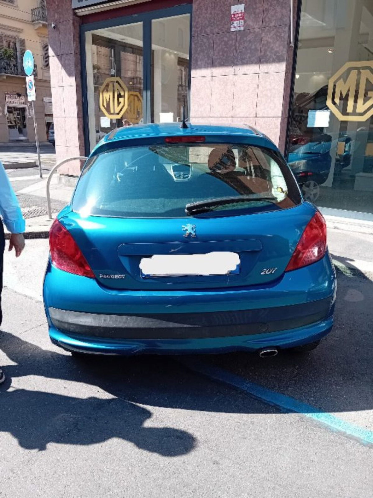 Peugeot 207 88CV 5p. 2 Tronic XS (10)