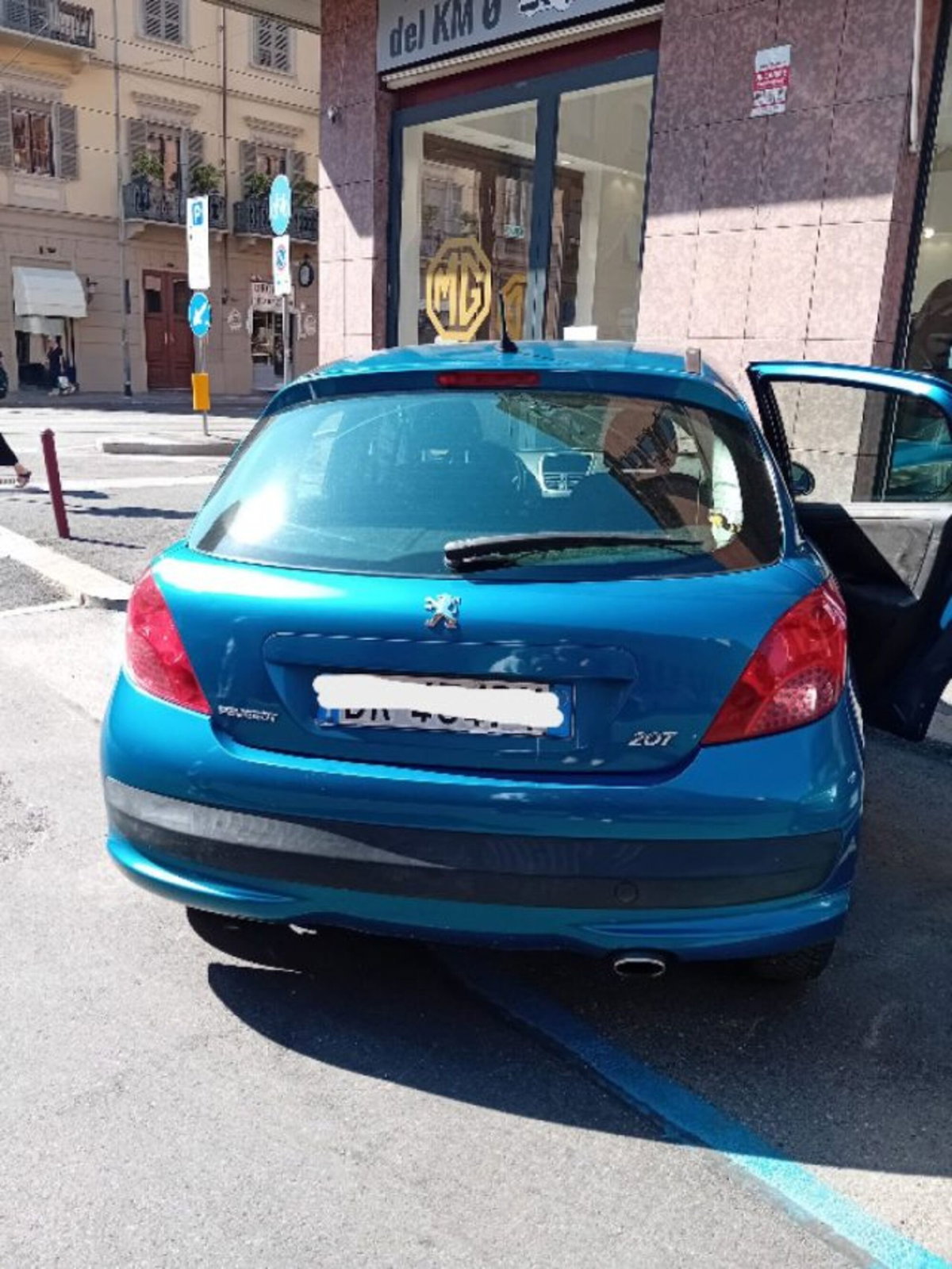 Peugeot 207 88CV 5p. 2 Tronic XS (9)