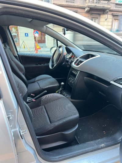 Peugeot 207 8V 75CV 5p. Energie (3)