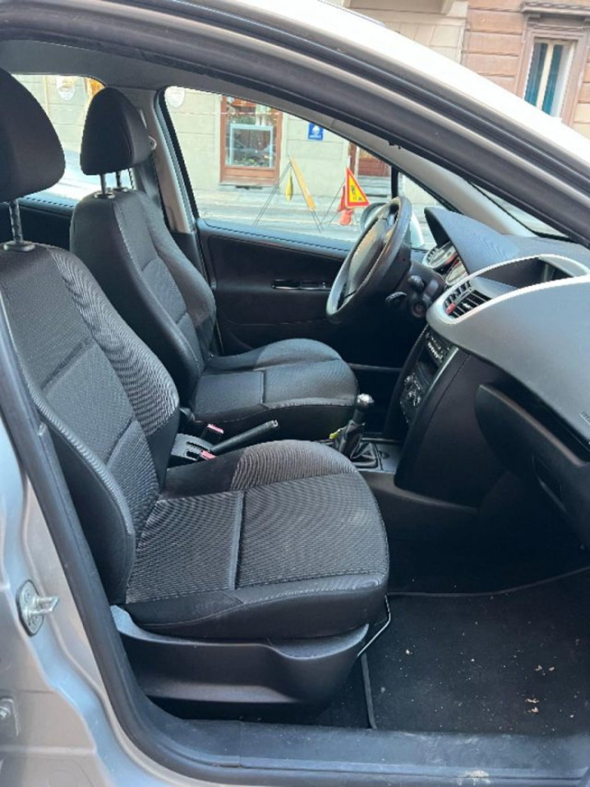 Peugeot 207 8V 75CV 5p. Energie (4)