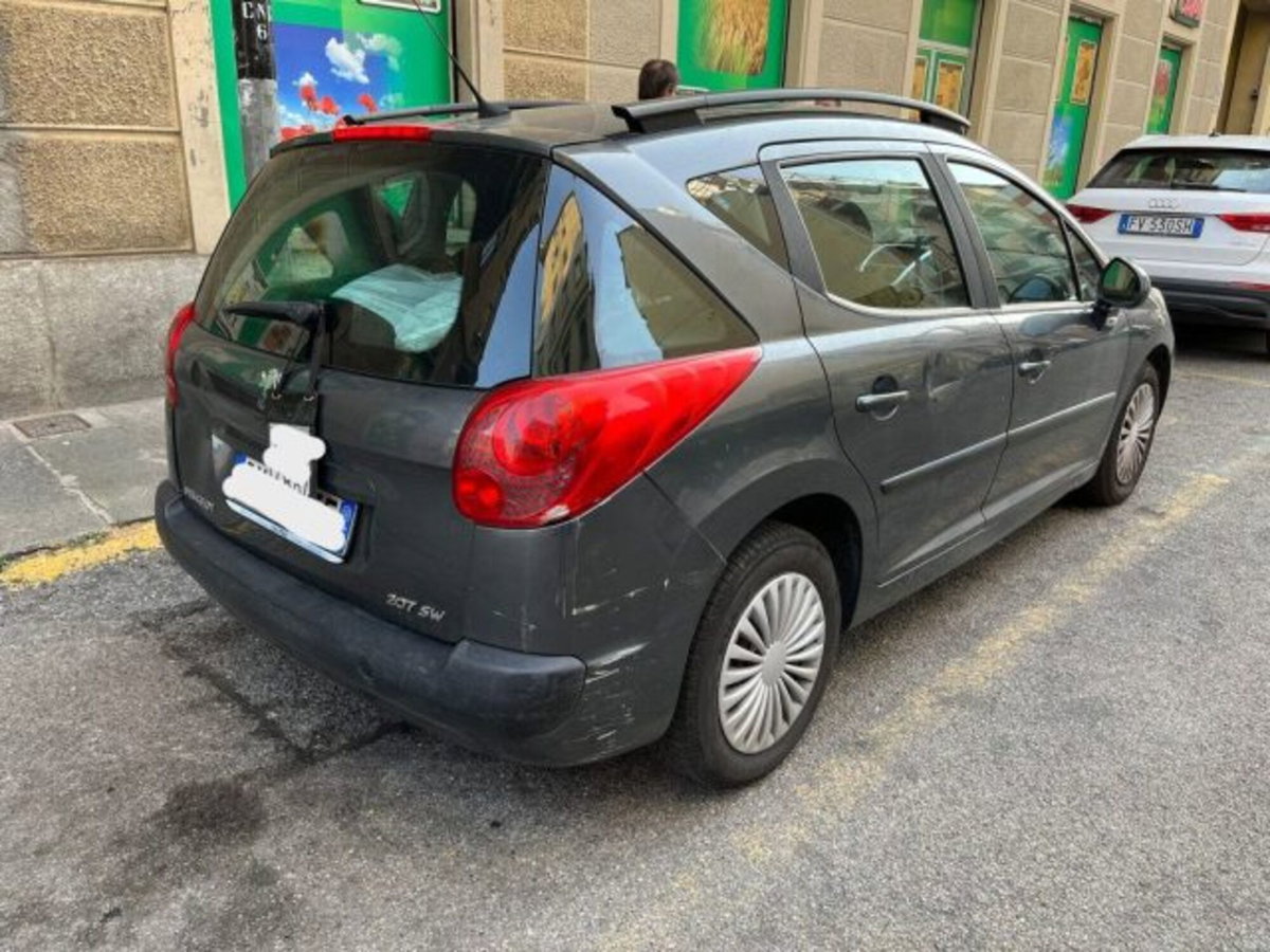 Peugeot 207 SW 8V 75CV Energie (5)
