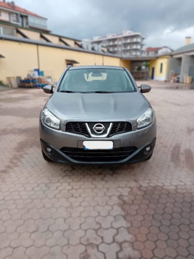 Nissan Qashqai 1.5 dCi DPF Tekna (2)