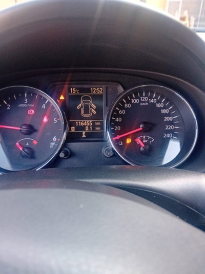 Nissan Qashqai 1.6 16V Tekna (8)