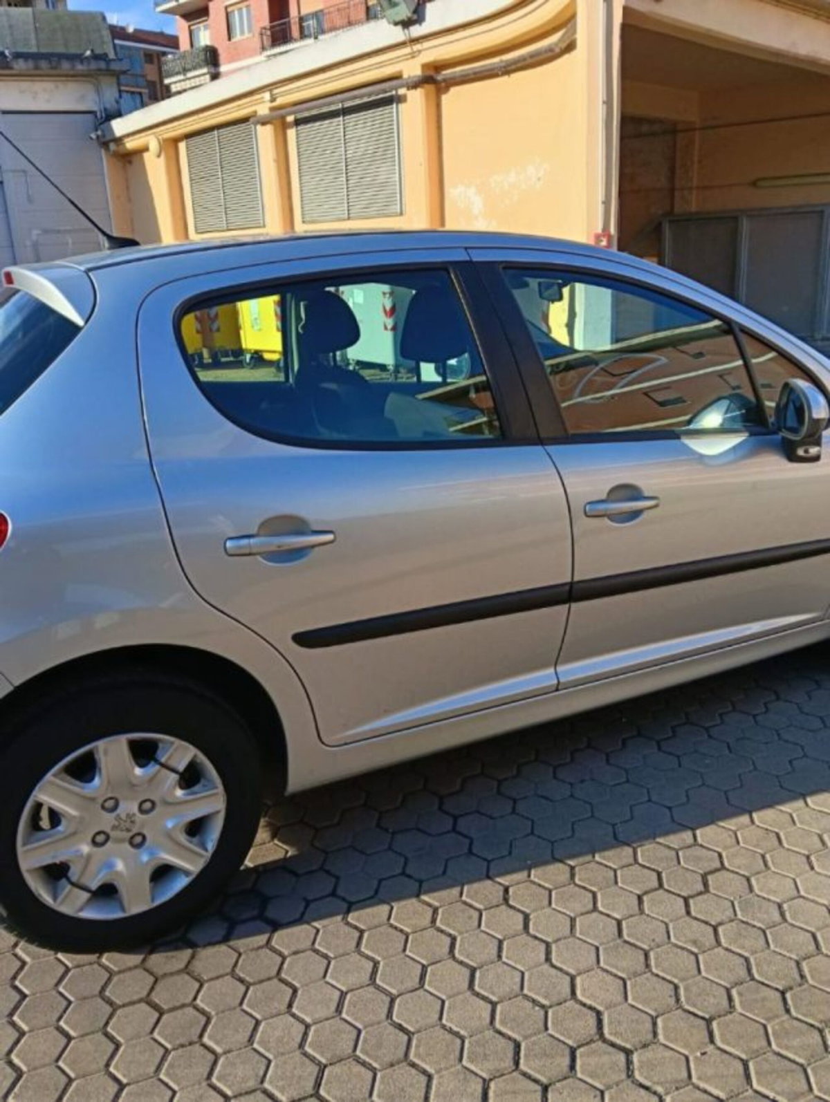 Peugeot 207 8V 75CV 5p. Energie ECO GPL (5)