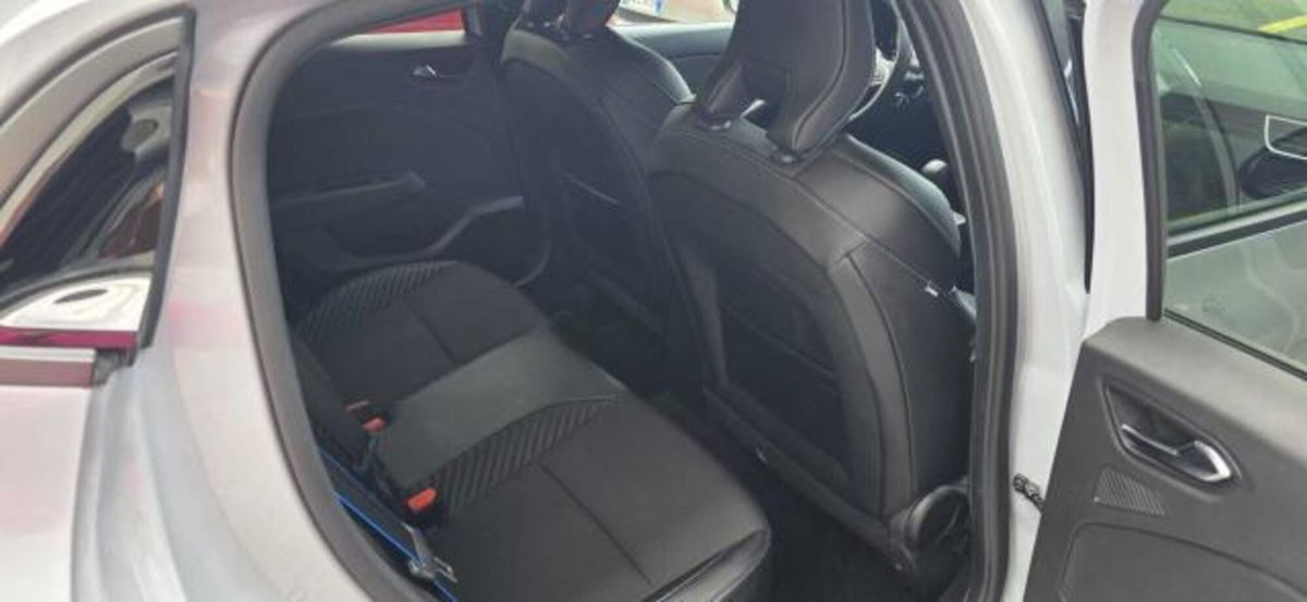 Renault Clio Full Hybrid E-Tech 145 CV 5 porte Techno (13)
