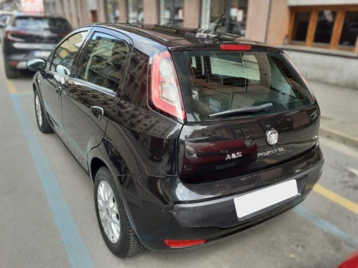 Fiat Punto Evo 1.3 Mjt 95 CV DPF 5 porte S&S Dualogic Emotion (5)