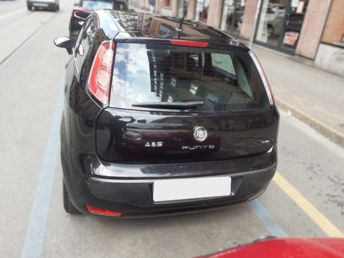 Fiat Punto Evo 1.3 Mjt 95 CV DPF 5 porte S&S Dualogic Emotion (6)