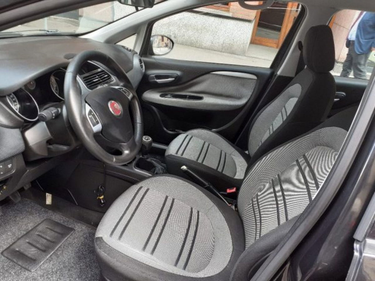 Fiat Punto Evo 1.3 Mjt 95 CV DPF 5 porte S&S Dualogic Emotion (9)