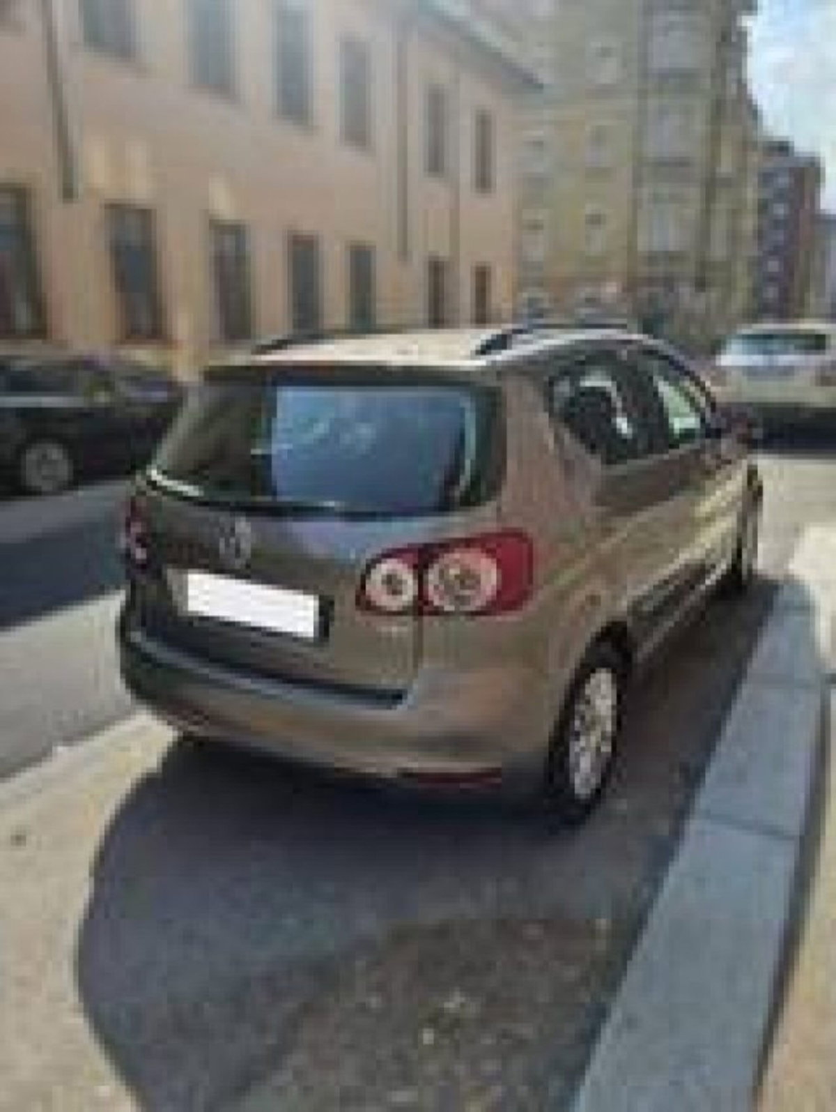 Volkswagen Golf Sportsvan 1.2 TSI Trendline BlueMotion Technology (6)