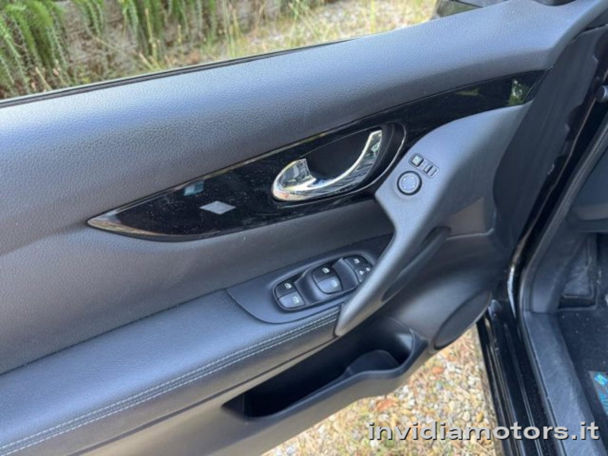 Nissan Qashqai 1.5 dCi 115 CV DCT N-Connecta (10)