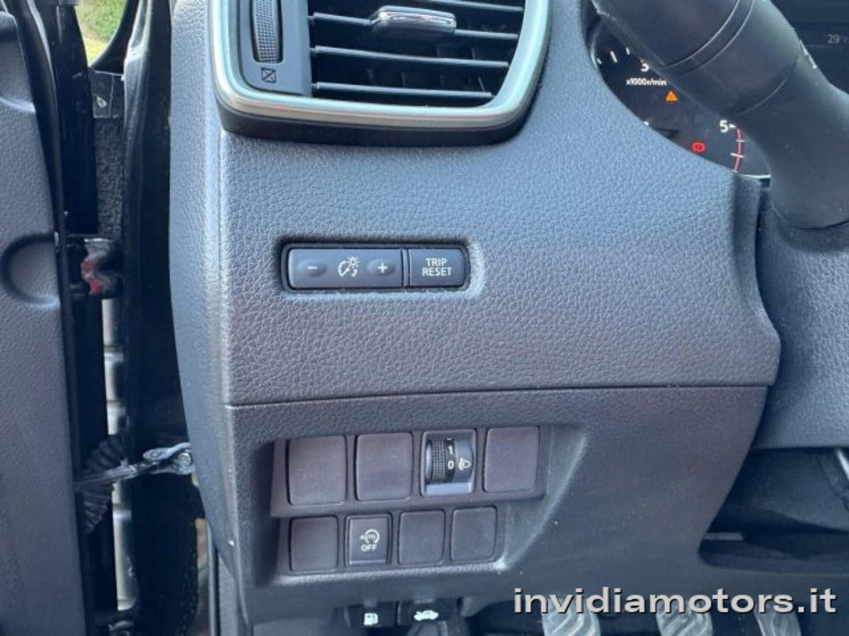 Nissan Qashqai 1.5 dCi 115 CV DCT N-Connecta (12)