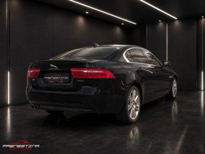 Jaguar XE 2.0 D Turbo 180CV aut. Prestige (4)