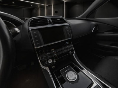 Jaguar XE 2.0 D Turbo 180CV aut. Prestige (6)