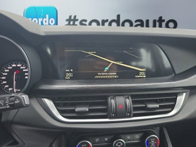 Alfa Romeo Stelvio Stelvio 2.2 Turbodiesel 180 CV AT8 Q4 Super (14)