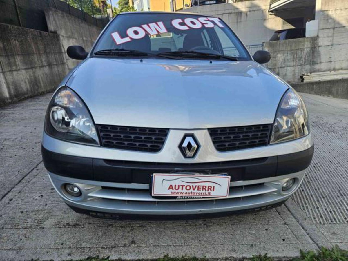 Renault Clio 1.2 16V cat 5 porte Symbol (2)