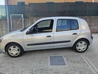 Renault Clio 1.2 16V cat 5 porte Symbol (4)