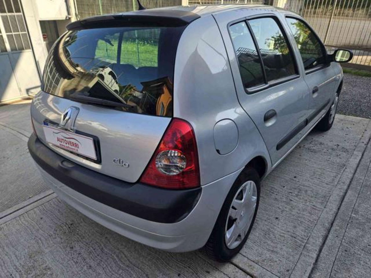 Renault Clio 1.2 16V cat 5 porte Symbol (5)