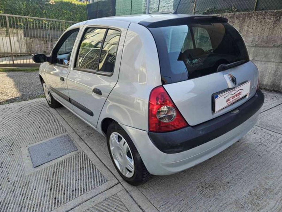 Renault Clio 1.2 16V cat 5 porte Symbol (7)