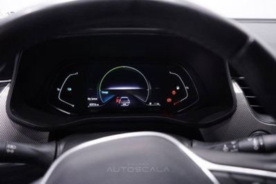 Renault Arkana E-Tech 145 CV Intens (12)