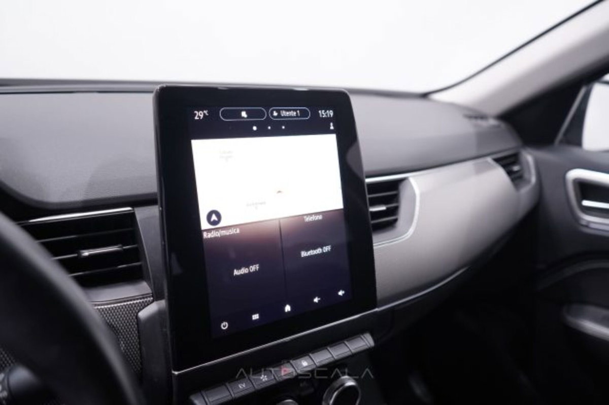 Renault Arkana E-Tech 145 CV Intens (14)