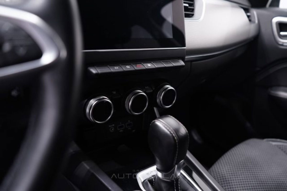 Renault Arkana E-Tech 145 CV Intens (15)