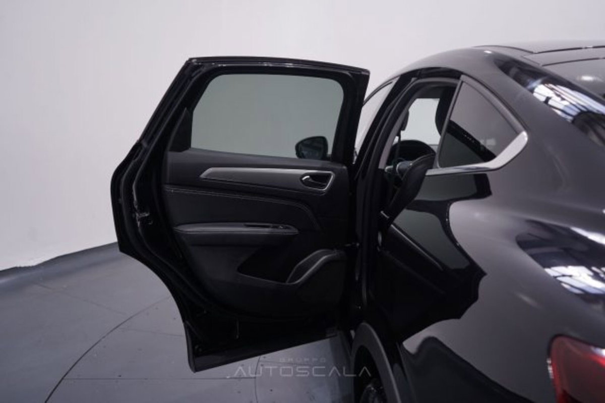Renault Arkana E-Tech 145 CV Intens (20)