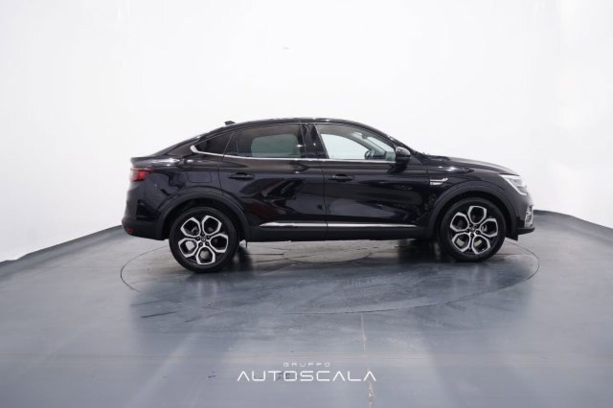 Renault Arkana E-Tech 145 CV Intens (6)