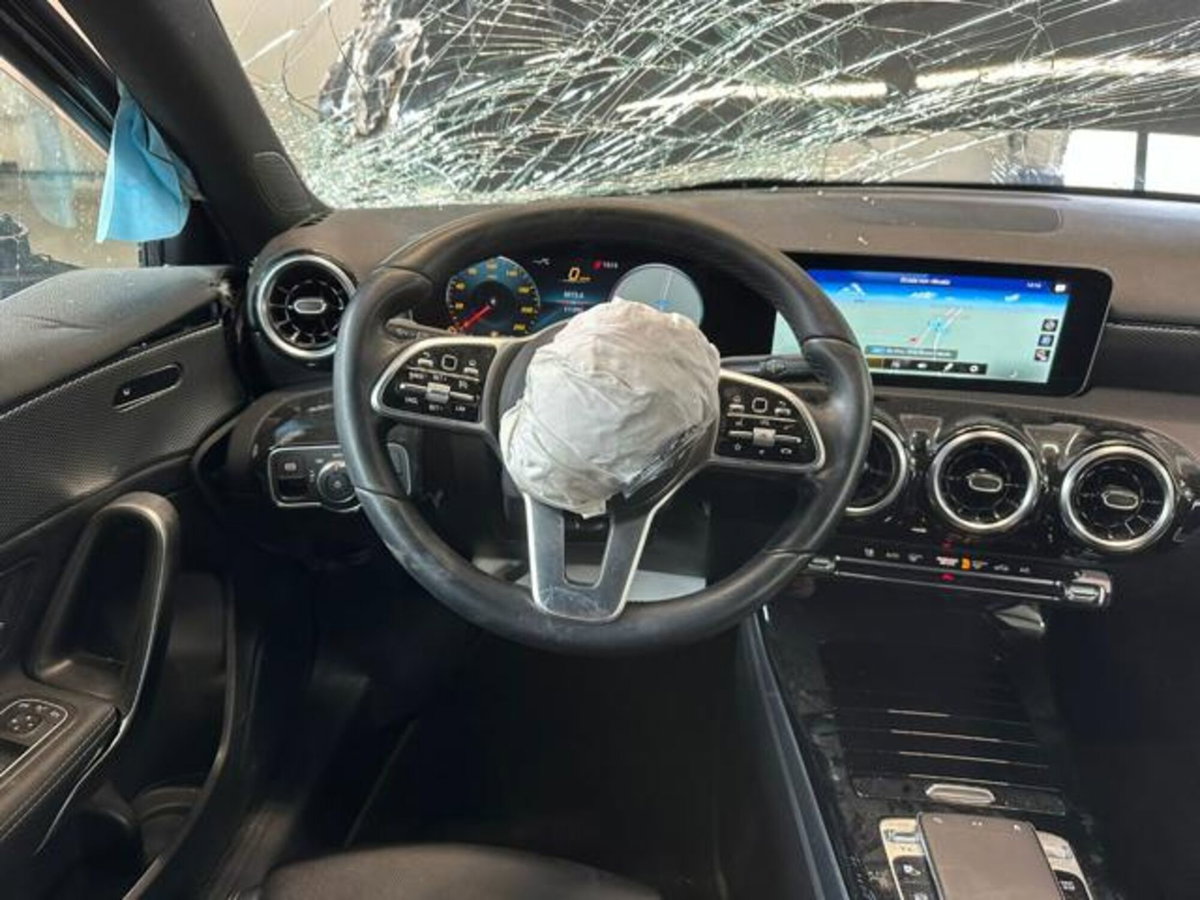 Mercedes-Benz Classe A Sedan 180 d Automatic 4p. Business (15)