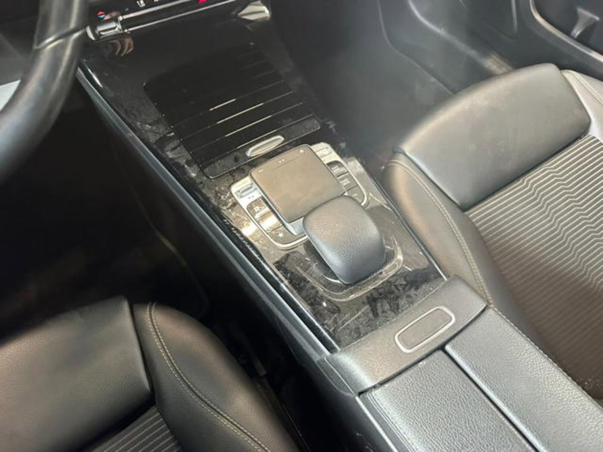 Mercedes-Benz Classe A Sedan 180 d Automatic 4p. Business (17)