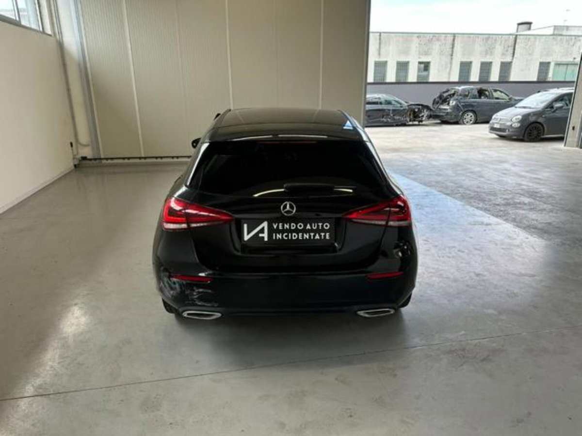 Mercedes-Benz Classe A Sedan 180 d Automatic 4p. Business (6)