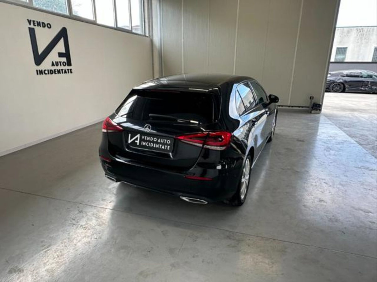 Mercedes-Benz Classe A Sedan 180 d Automatic 4p. Business (7)