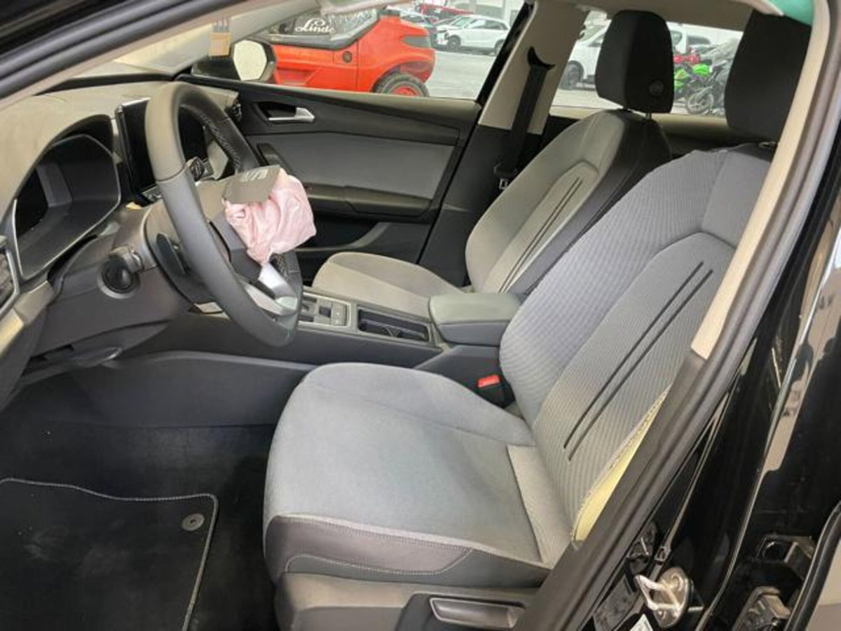 SEAT Leon ST Sportstourer 2.0 tdi Style 150cv dsg (10)