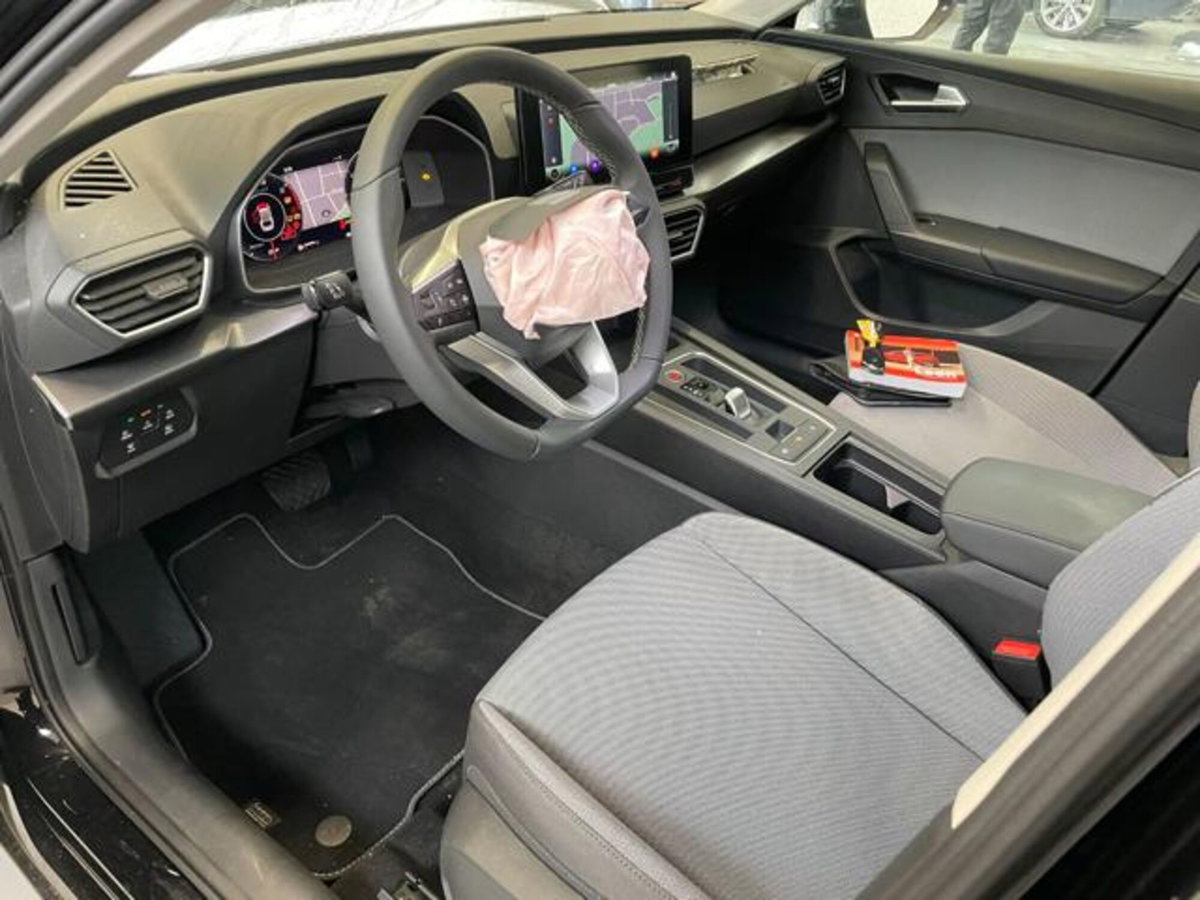 SEAT Leon ST Sportstourer 2.0 tdi Style 150cv dsg (12)