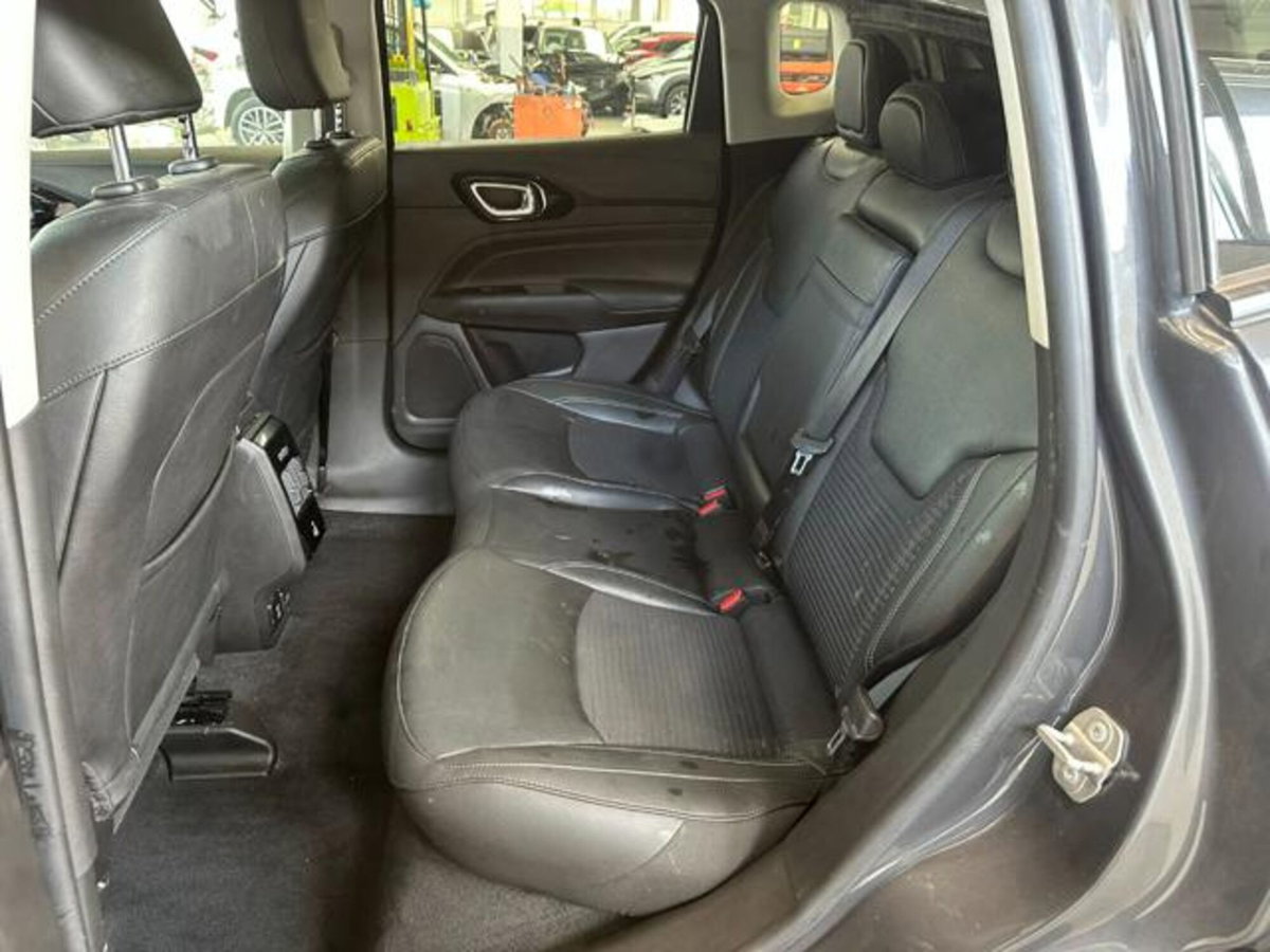 Jeep Compass 1.3 T4 190CV PHEV AT6 4xe Limited (12)