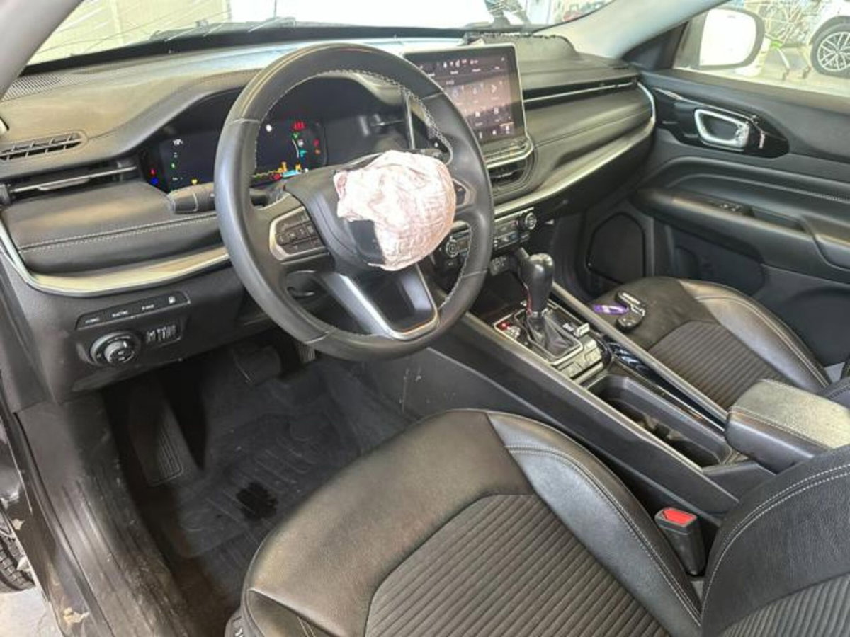 Jeep Compass 1.3 T4 190CV PHEV AT6 4xe Limited (13)
