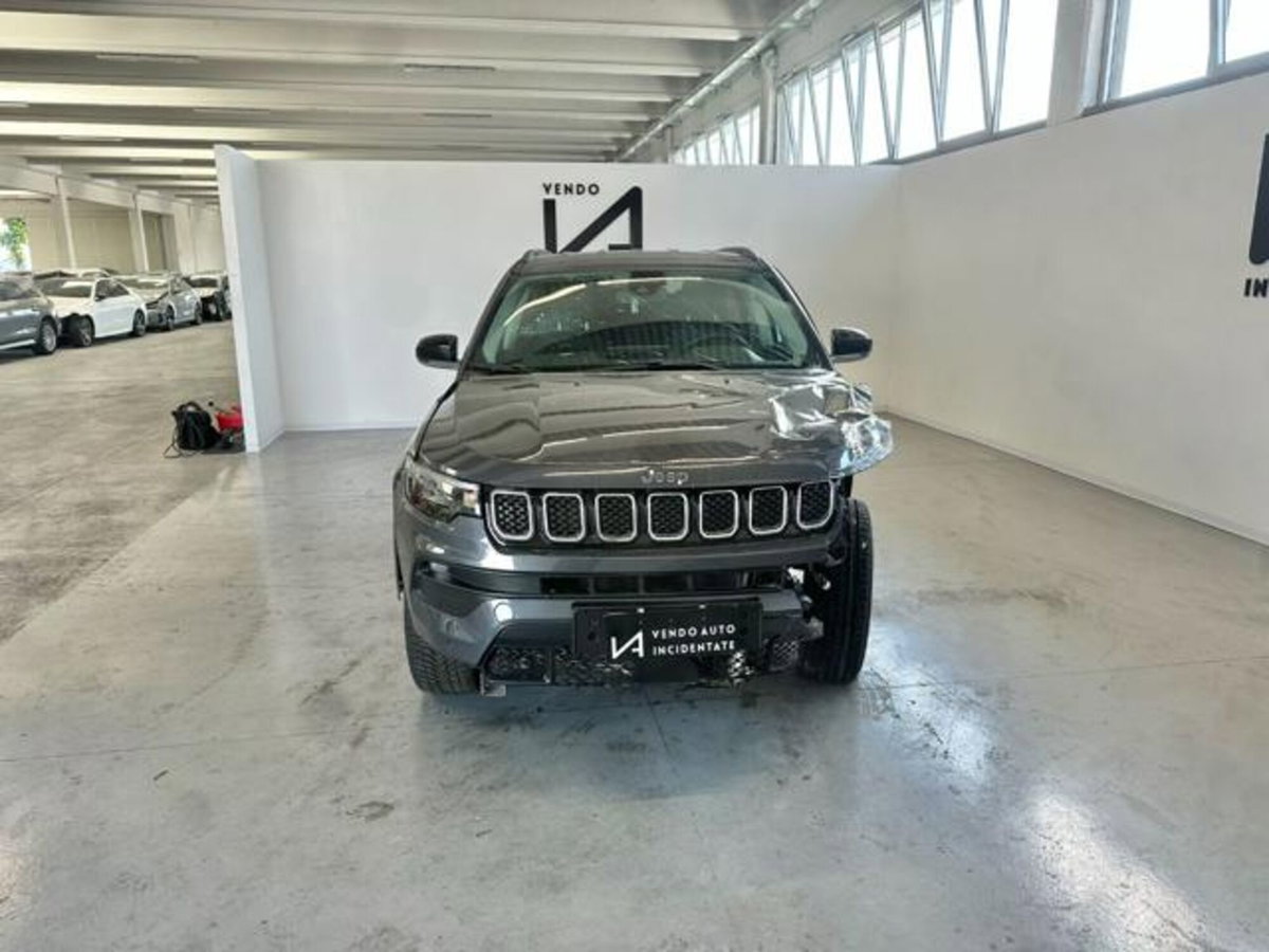 Jeep Compass 1.3 T4 190CV PHEV AT6 4xe Limited (2)